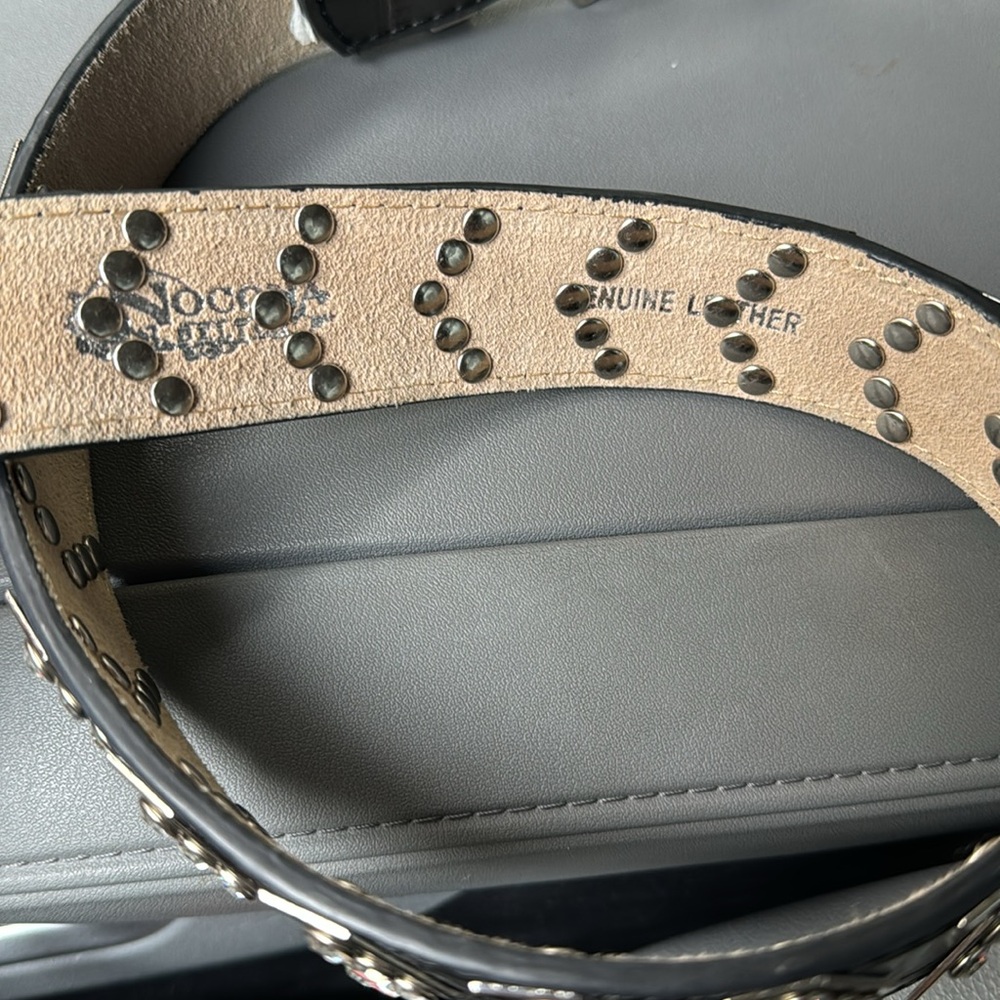 Nocona chevron rhinestone belt - Picture 3 of 5